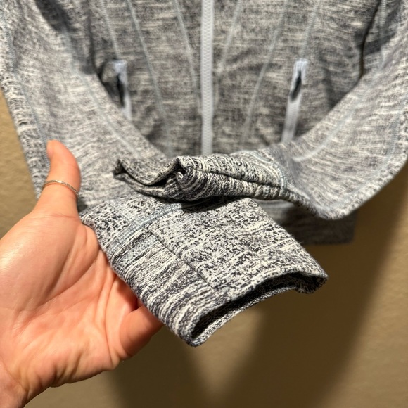Lululemon Ivivva size 12 Grey Heathered Jacket - Picture 3 of 9